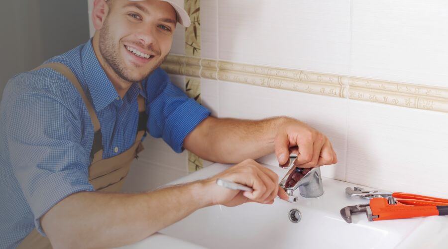 Handle or spout repair in Clinton, MD